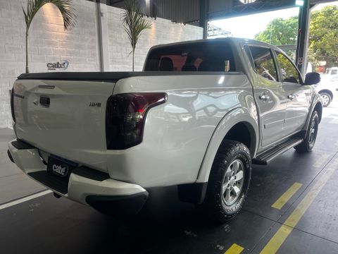 Mitsubishi L200 Triton Sport HPE 2.4 CD Diesel Aut.
