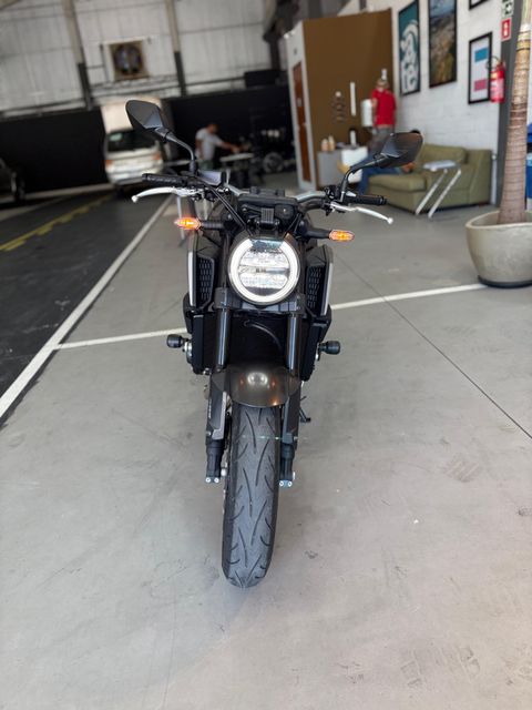 HONDA CB 650R