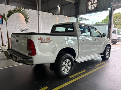 Toyota Hilux CD D4-D 4x4 2.5 16V 102cv TB Dies.