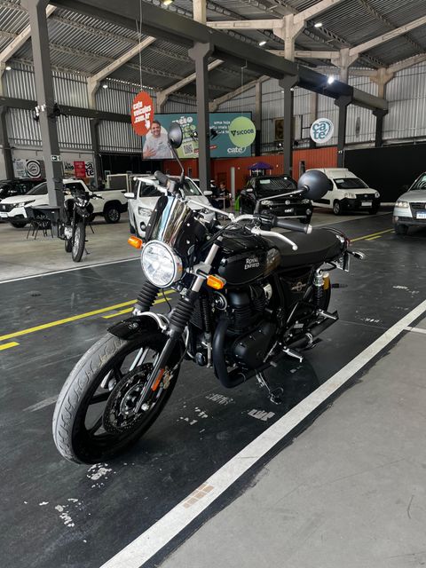 Royal Enfield Interceptor 650 Standard