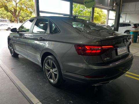 VolksWagen JETTA R-Line 250 TSI 1.4 Flex 16V Aut.