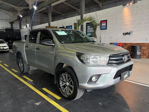 Toyota Hilux CD 4x4 2.8 Diesel Mec.