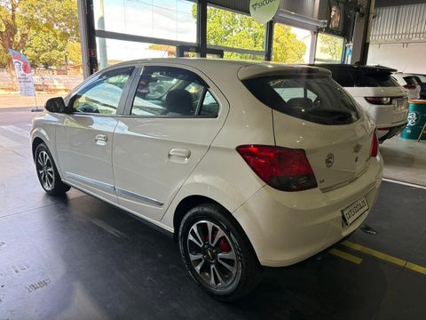 Chevrolet ONIX HATCH LTZ 1.4 8V FlexPower 5p Mec.