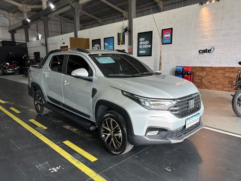 Fiat Strada Volcano 1.3 Flex 8V CD