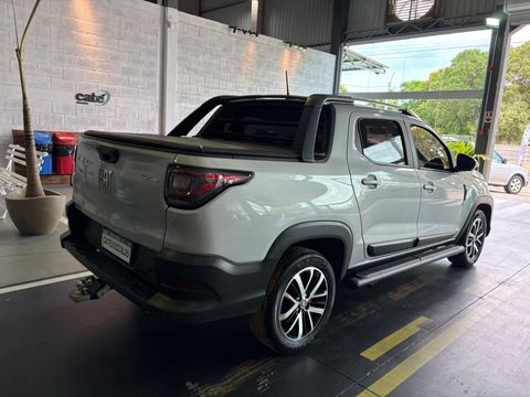 Fiat Strada Volcano 1.3 Flex 8V CD