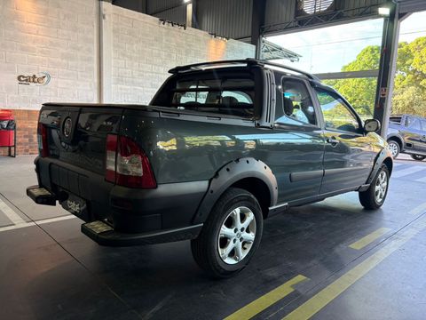 Fiat Strada Trekking 1.6 16V Flex CD