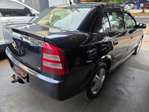 Chevrolet Astra Sedan GL 1.8 MPFI 4p