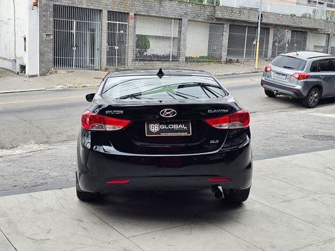 Hyundai Elantra GLS 1.8 16V Aut.