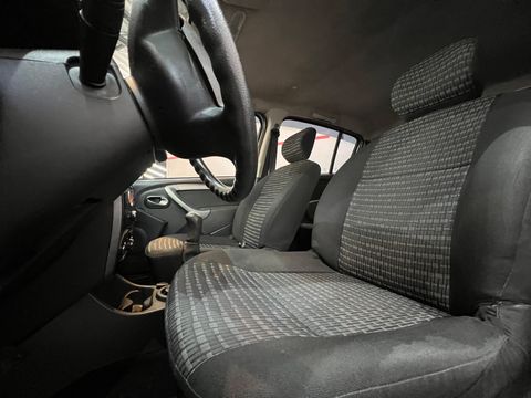 Renault SANDERO Expression Hi-Flex 1.0 16V 5p