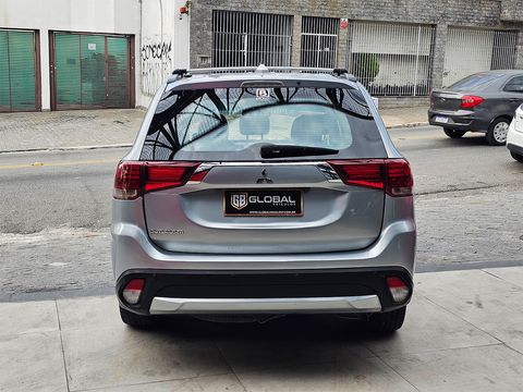 Mitsubishi OUTLANDER 2.0 16V 160cv Aut.