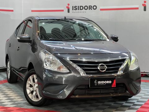 Nissan VERSA SV 1.6 16V FlexStart 4p Aut.
