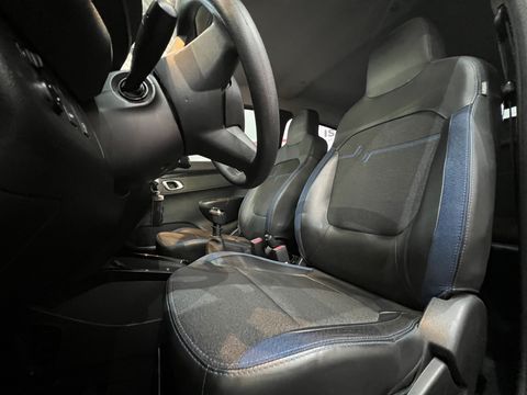 Renault KWID Intense 1.0 Flex 12V 5p Mec.