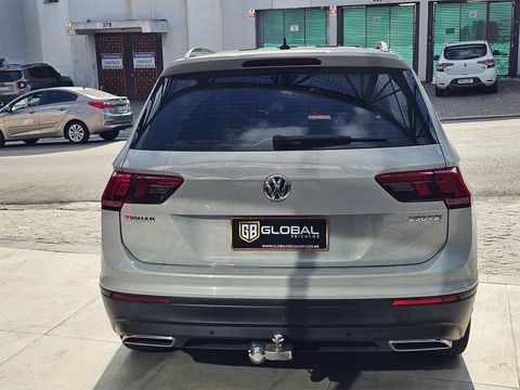 VolksWagen TIGUAN Allspac Comf 250 TSI 1.4 Flex