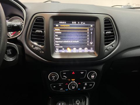 Jeep COMPASS TRAILHAWK 2.0 4x4 Dies. 16V Aut.