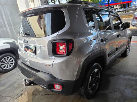 Jeep Renegade 1.8 4x2 Flex 16V Aut.