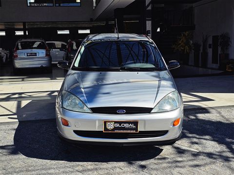 Ford Focus 1.8 16V 5p