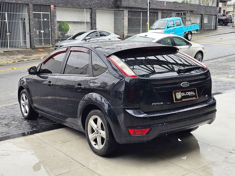 Ford Focus 1.6 S/SE/SE Plus Flex 8V/16V  5p