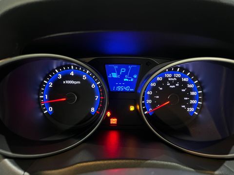 Hyundai ix35 2.0 16V 170cv 2WD/4WD Aut.