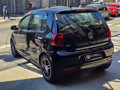 VolksWagen Fox 1.0 Mi Total Flex 8V 5p