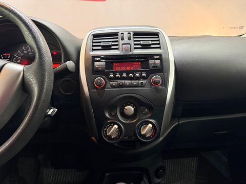 Nissan VERSA S 1.0 12V FlexStart 4p Mec.