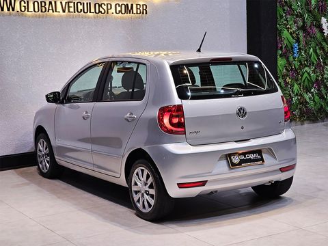 VolksWagen Fox 1.6 Mi Total Flex 8V 5p