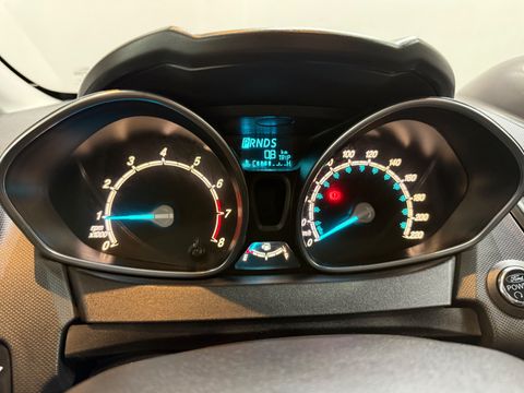 Ford Fiesta TIT.Plus 1.0 12V EcoBoost Aut. 5p