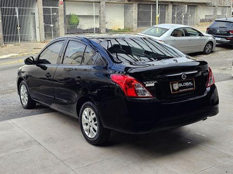 Nissan VERSA SV 1.6 16V FlexStart 4p Aut.