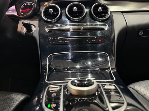 Mercedes C-200 Avantgarde 2.0 TB 16V 184cv Aut.