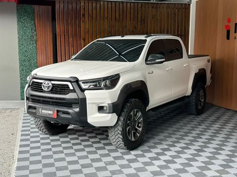 Toyota Hilux CD SR 4x4 2.8 TDI Diesel Aut.