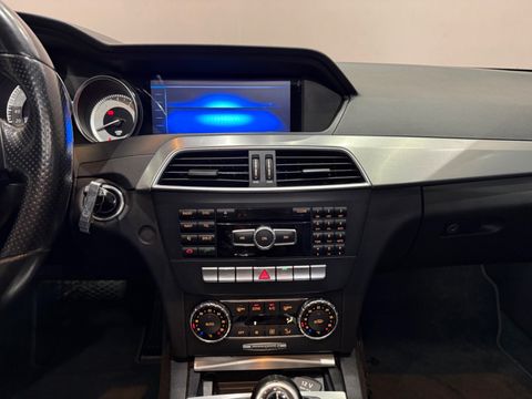 Mercedes C-200 CGI Avantgarde 1.8 16V 184cv Aut.