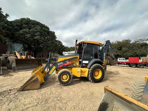 John Deere Retroescavadeira