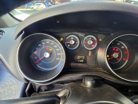 Fiat Punto ATTRACTIVE 1.4 Fire Flex 8V 5p