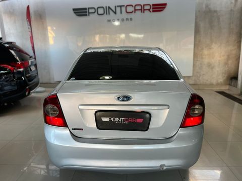 Ford Focus Sedan 2.0 16V/2.0 16V Flex 4p Aut.