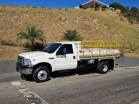 FORD F-4000 TURBO CUMMINS 4x4 2p (diesel)