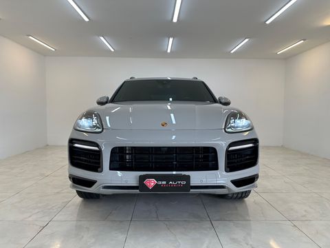 Porsche Cayenne E-Hybrid 3.0 V6 462cv