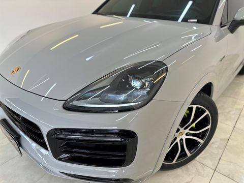 Porsche Cayenne E-Hybrid 3.0 V6 462cv