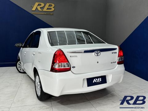 Toyota ETIOS XLS Sedan 1.5 Flex 16V 4p Aut.