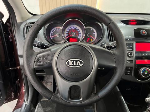 Kia Motors Cerato 1.6 16V Aut.