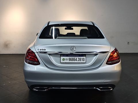 Mercedes C-250 Avantgarde 2.0 TB 211cv Aut.