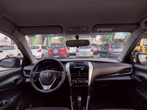 Toyota YARIS XL Sedan 1.5 Flex 16V 4p Aut.
