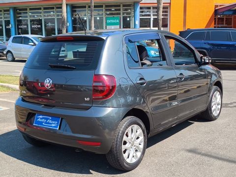 VolksWagen Fox 1.6 Mi Total Flex 8V 5p