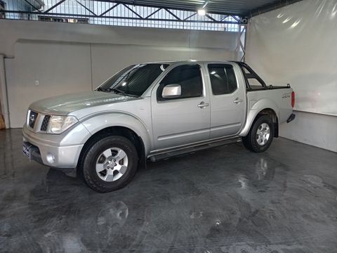 Nissan Frontier XE  CD 4x4 2.5 TB Diesel