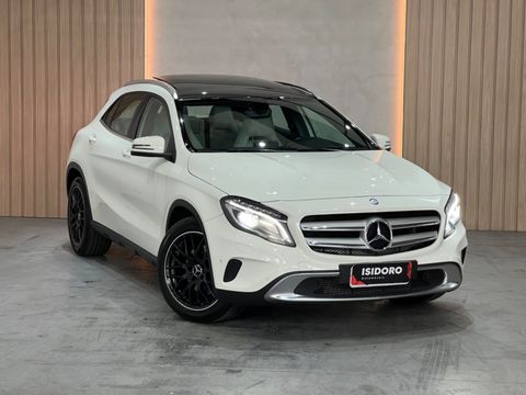 Mercedes GLA 250 Vision 2.0 TB 16V 211cv Aut.