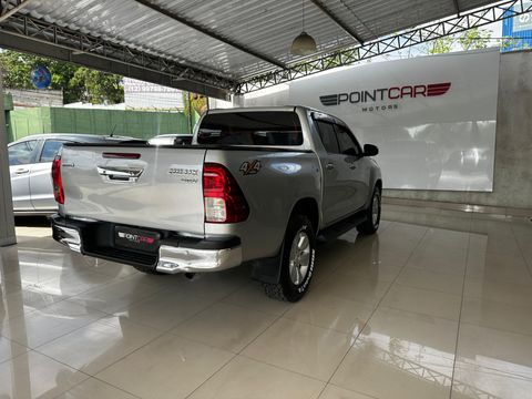 Toyota Hilux CD SRV 4x4 2.8 TDI Diesel Aut.