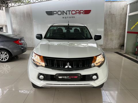 Mitsubishi L200 Tri. Outd. GLX 2.4 CD 4x4 Die. Mec.