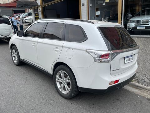 Mitsubishi OUTLANDER 2.0 16V 160cv Aut.