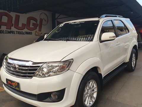 Toyota Hilux SW4 SR 4x2 2.7/ 2.7 Flex 16V Aut.