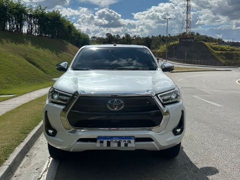 Toyota Hilux CD SRX 4x4 2.8 TDI 16V Diesel Aut.