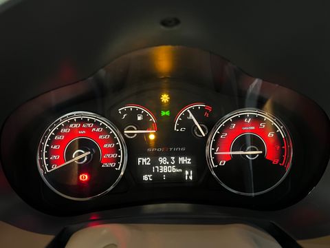 Fiat Palio SPORTING Dualogic 1.6 Flex 16V 5p
