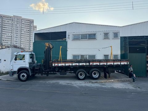 VOLKSWAGEN 17-180 Worker 3-Eixos 2p (diesel)